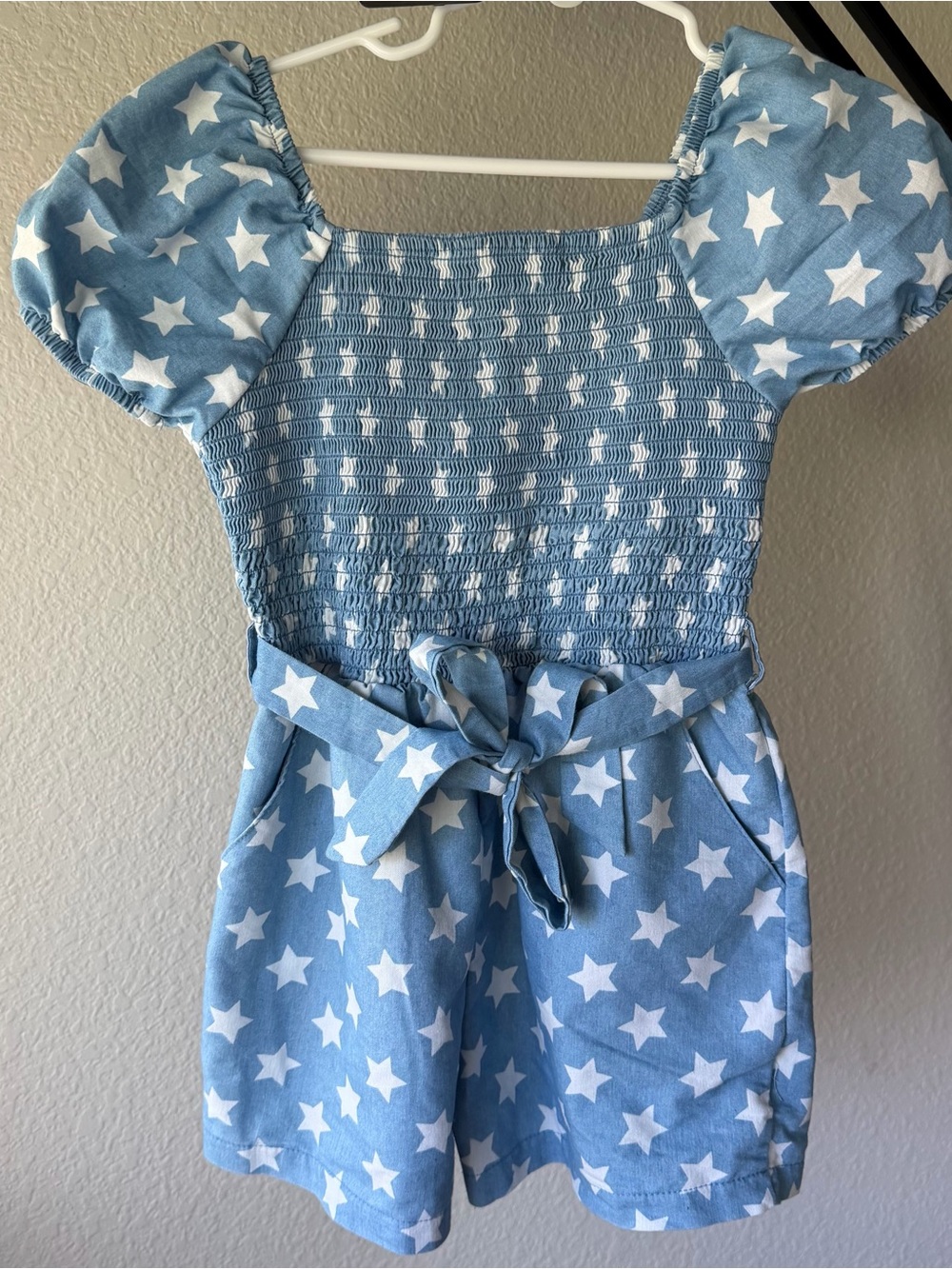Marie Nicole Girls' Chambray Star Print Romper with Belt in size XL/5T